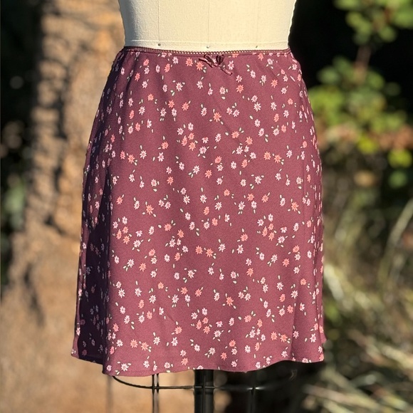 wild fable Dresses & Skirts - NWT Wild Fable crepe mini skirt - size S